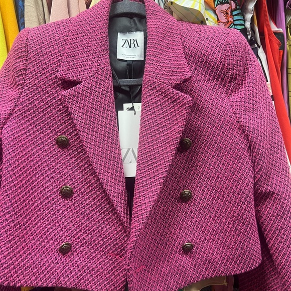 Zara Hot Pink Cropped Blazer with Wide Lapels - Picture 2 of 5